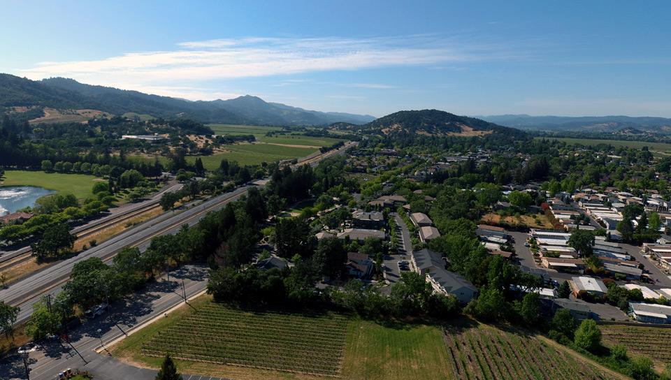 Looking into Yountville, Ca